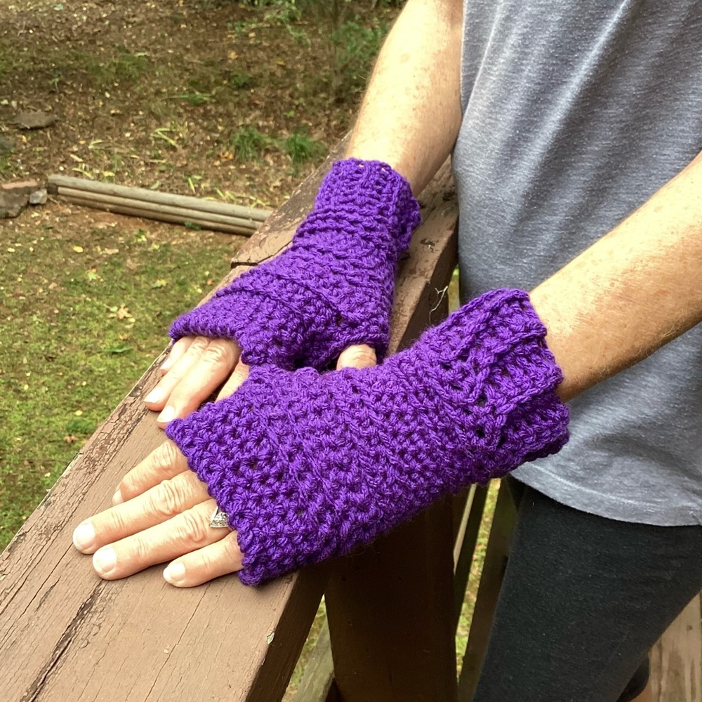 Gloves Fingerless  Mitts Hand Crafted Crochet Purple Striped
